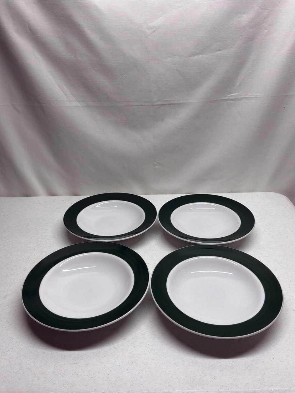 Williams-Sonoma Newport Salad Bowls - Set of 4